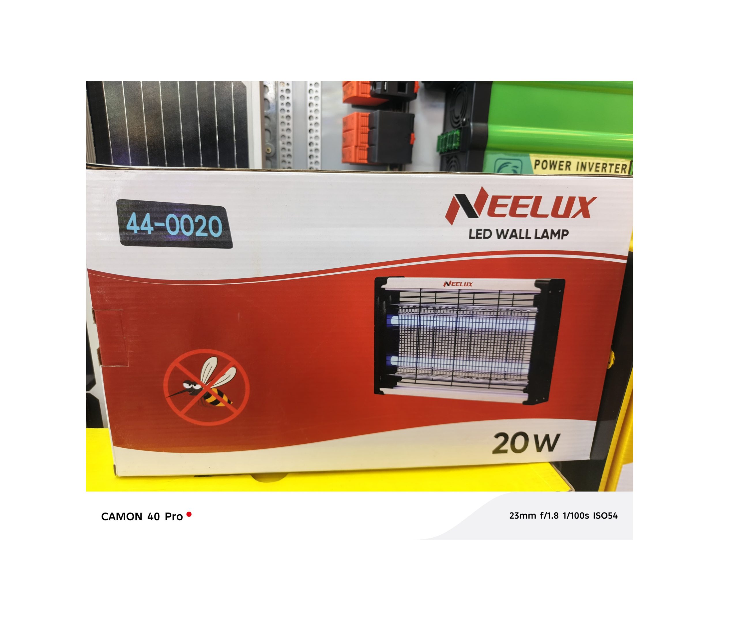 Neelux LED Wall Lamp – Insect Trap/Killer