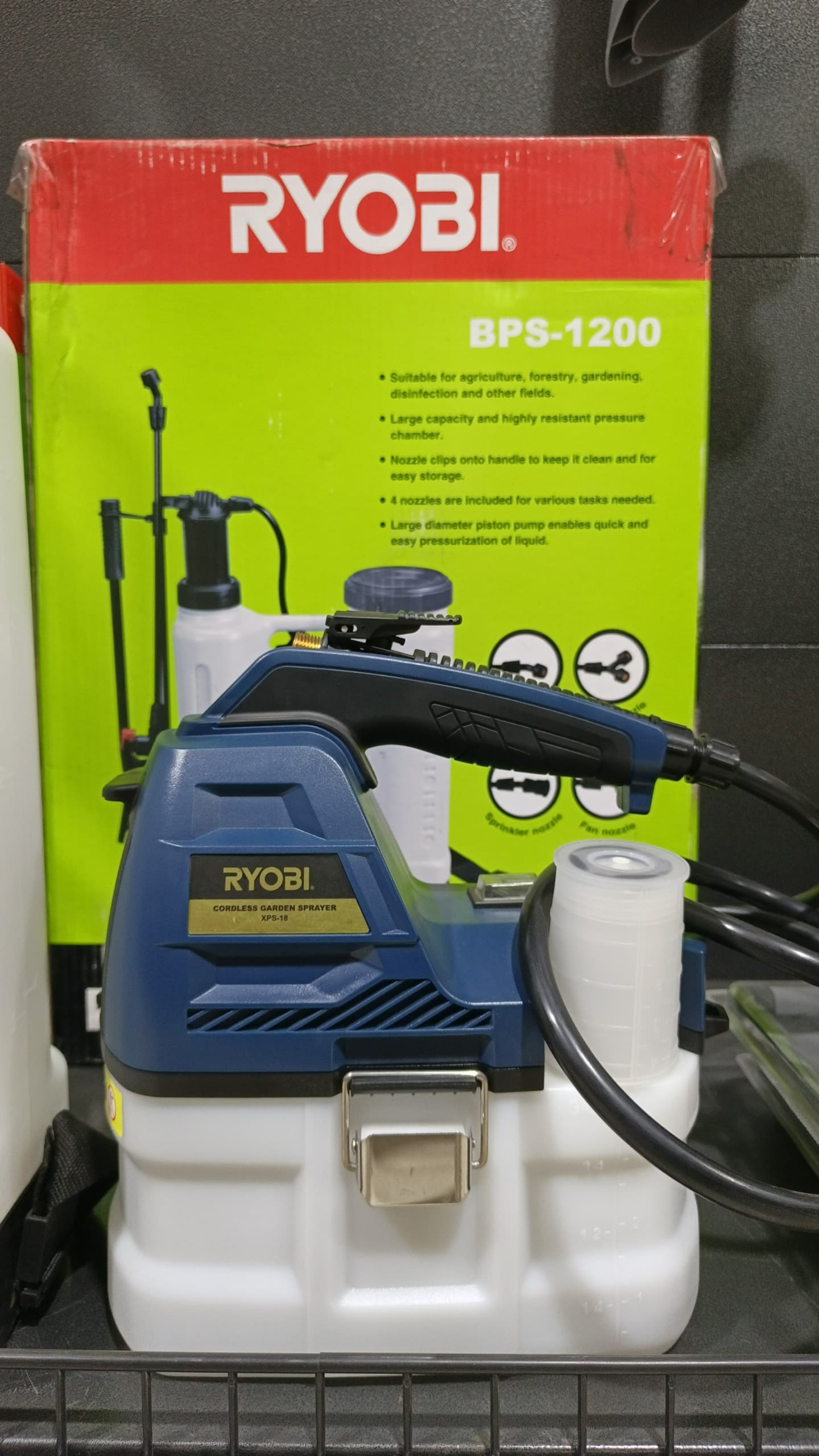 Cordless Garden Sprayer - 18 Volts Pesticide Sprayer